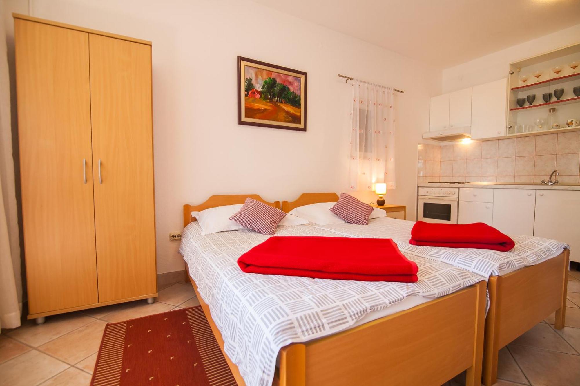 Old Town Accommodation Bol Exterior foto